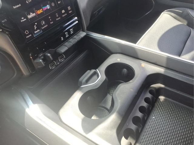 Used 2025 RAM 1500 Laramie AWD/4WD image 18