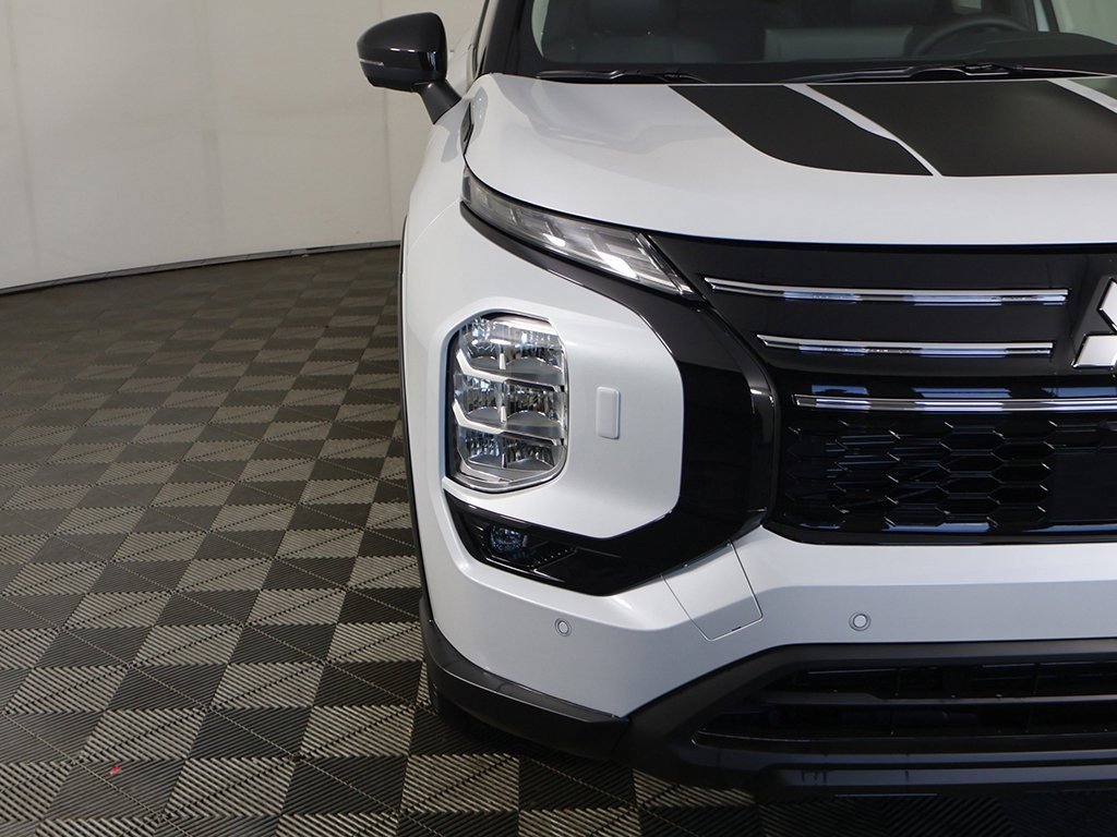 New 2025 Mitsubishi Outlander Trail Edition image 16