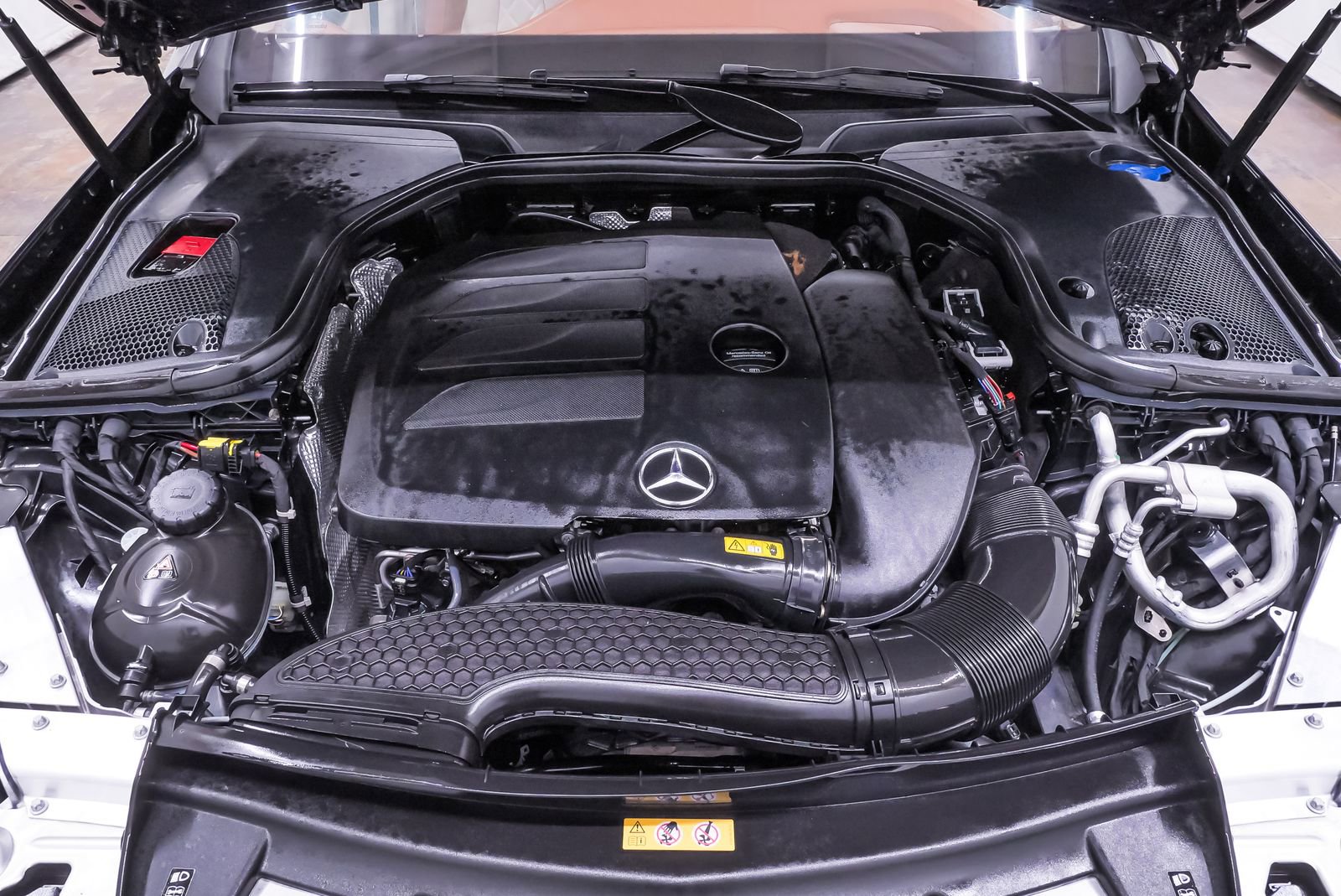 Used 2022 Mercedes-Benz E 350 Sedan image 25