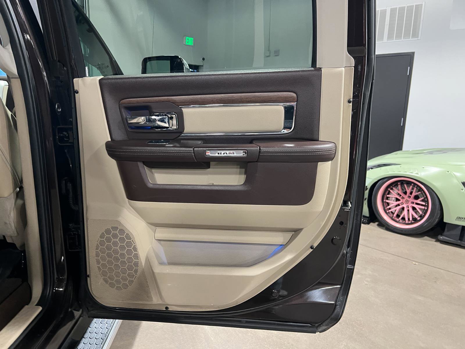 Used 2017 RAM 2500 Laramie image 33