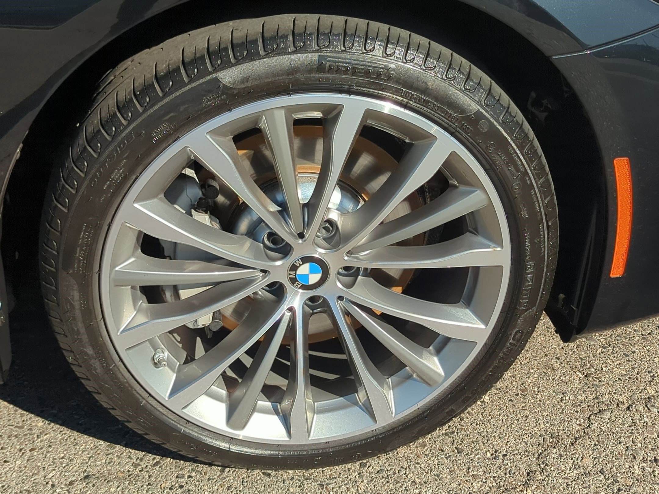 Used 2023 BMW 530i w/ Premium Package image 13