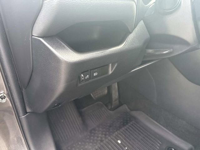 Used 2021 Toyota RAV4 XLE image 25