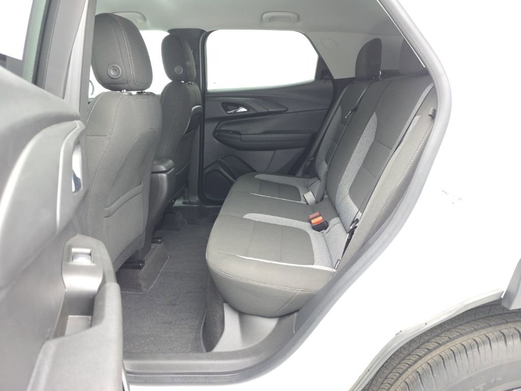 Certified 2023 Chevrolet TrailBlazer LT FWD image 40