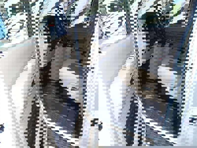 Used 2022 Ford E-450 and Econoline 450 Super Duty w/ Motorhome Prep Package image 21