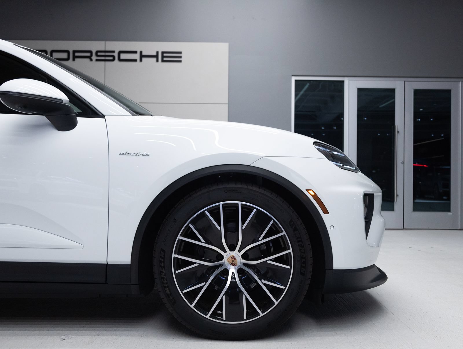 Certified 2026 Porsche Macan Electric RWD image 11