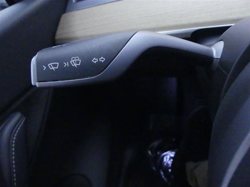 Used 2021 Tesla Model Y 2WD image 18