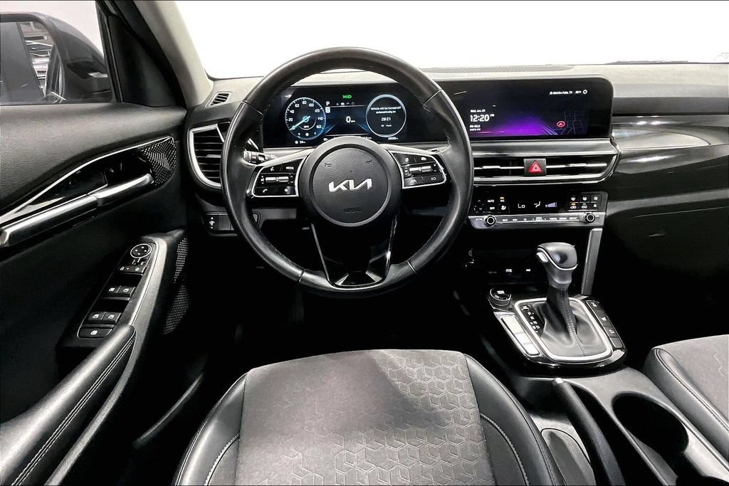 Used 2024 Kia Seltos X-Line AWD/4WD image 6