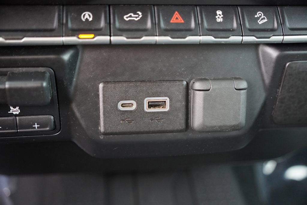Used 2019 Chevrolet Silverado 1500 LT Trail Boss w/ Convenience Package AWD/4WD image 28