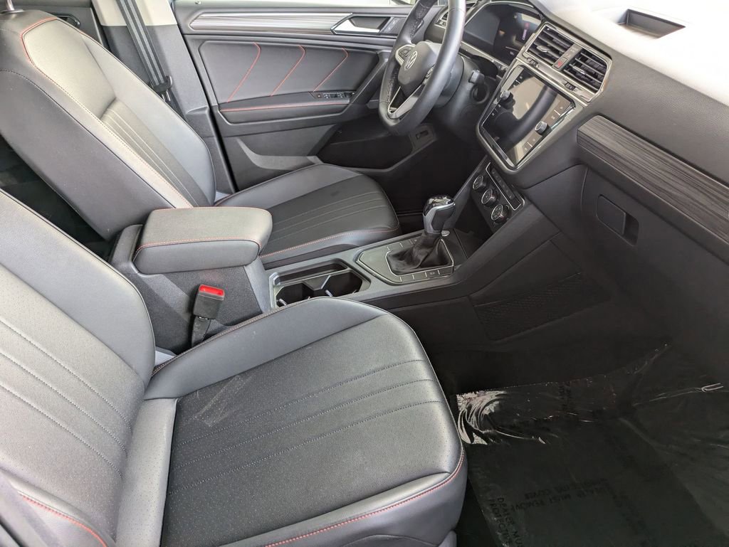 Used 2024 Volkswagen Tiguan Wolfsburg Edition FWD image 31