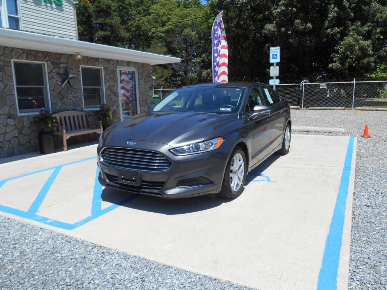 Used 2016 Ford Fusion SE