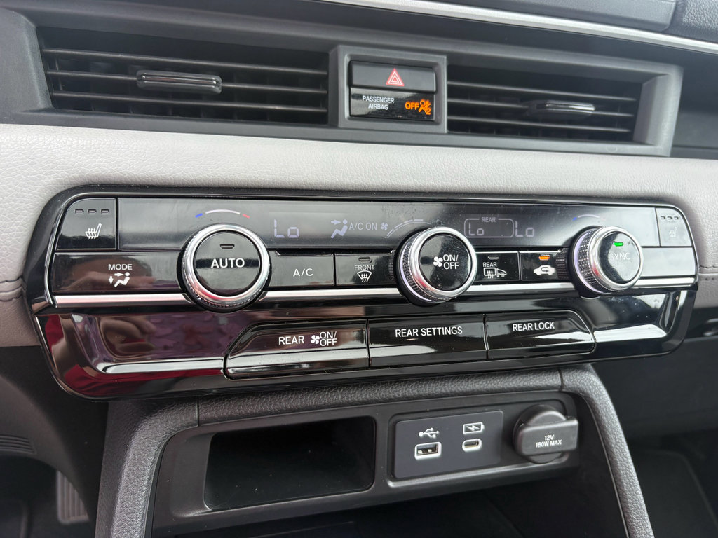 Certified 2023 Honda Pilot Touring image 20