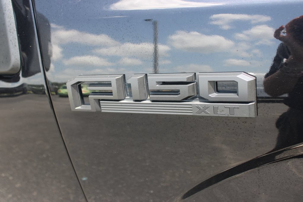 Used 2020 Ford F150 XLT w/ Equipment Group 302A Luxury AWD/4WD image 16