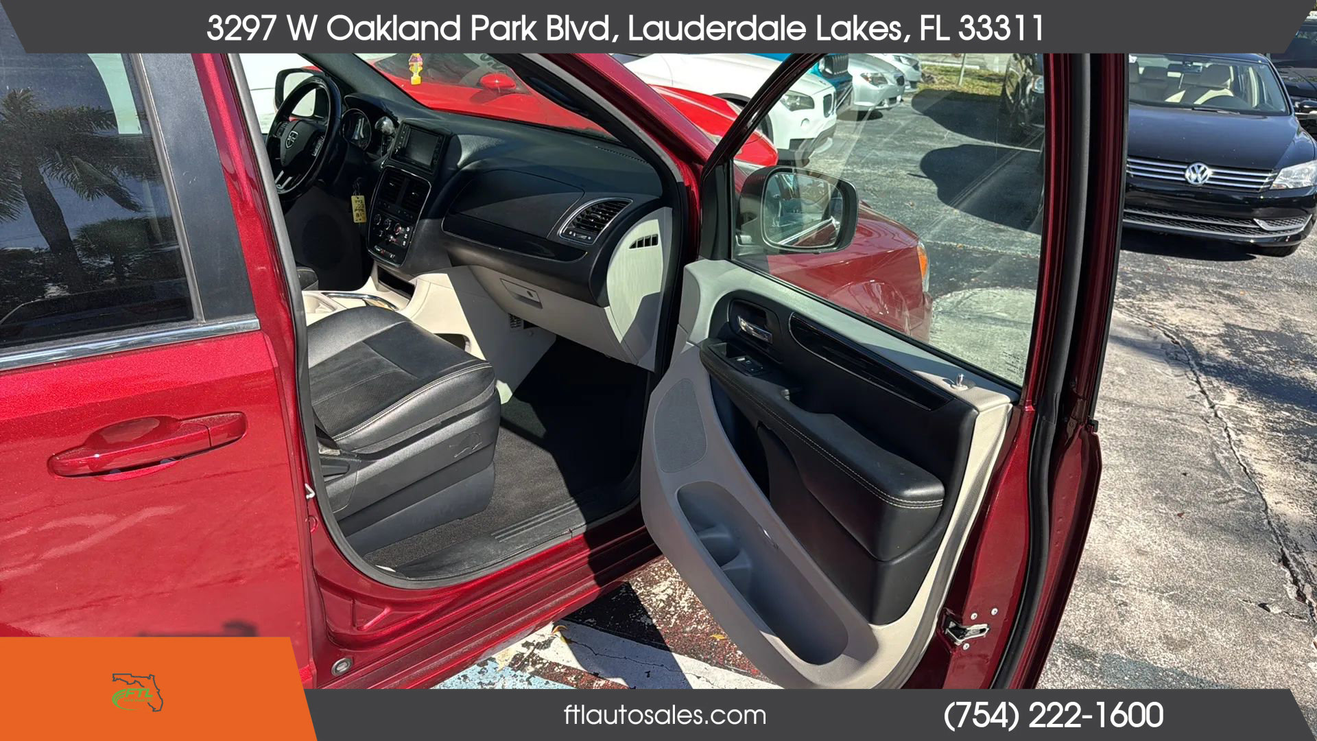 Used 2018 Dodge Grand Caravan SXT image 33