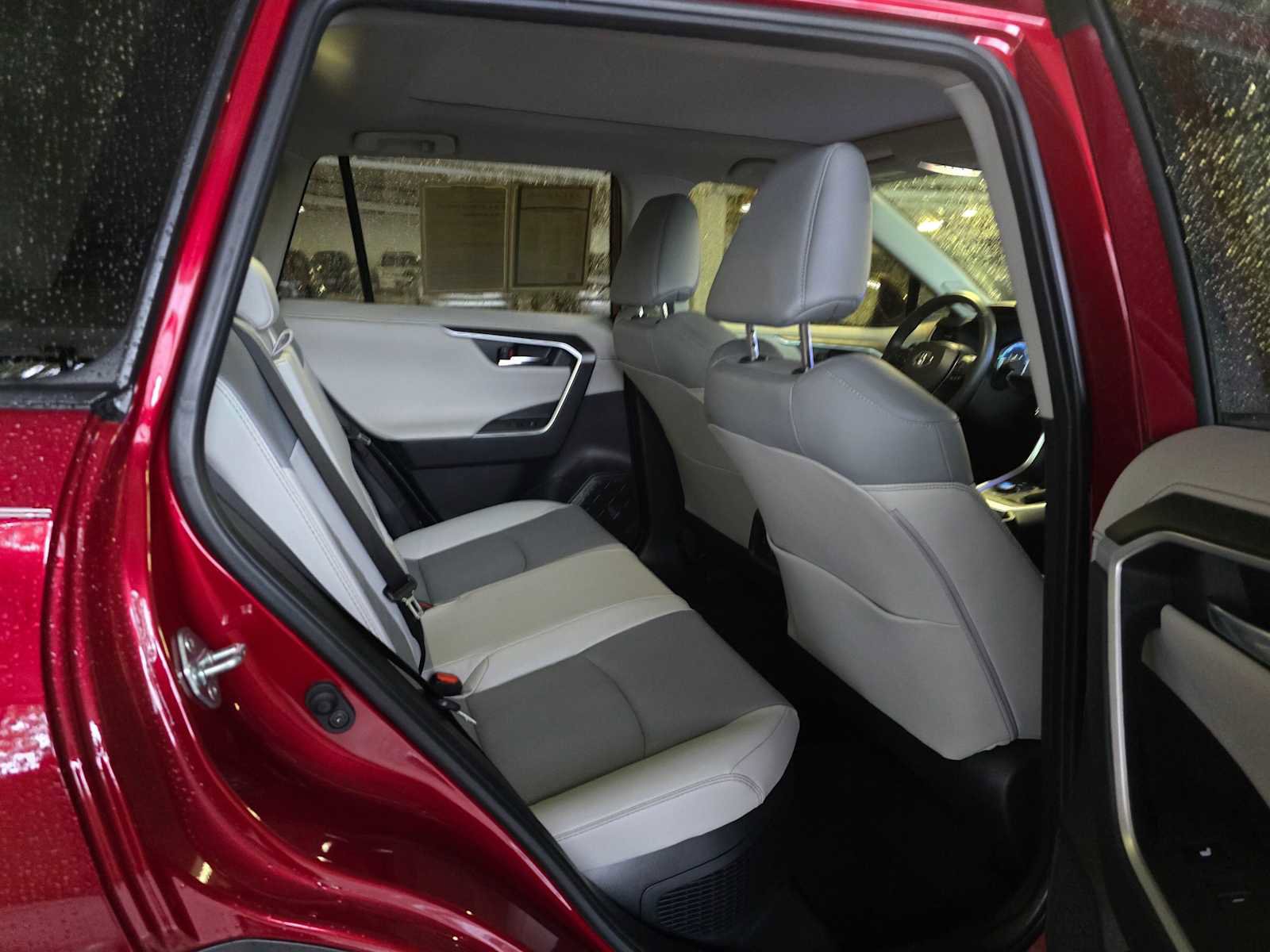 Used 2024 Toyota RAV4 Limited image 15