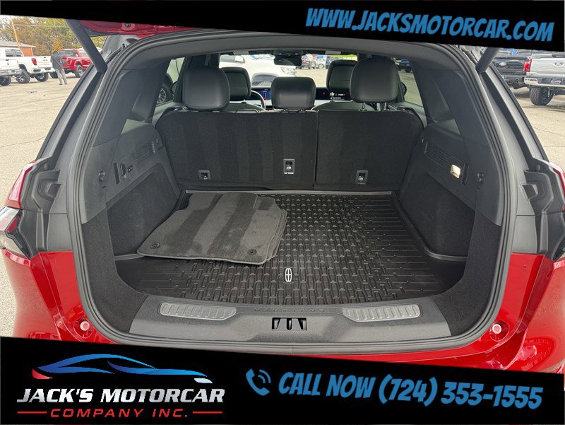 Used 2024 Lincoln Nautilus Reserve w/ Equipment Group 202A image 17