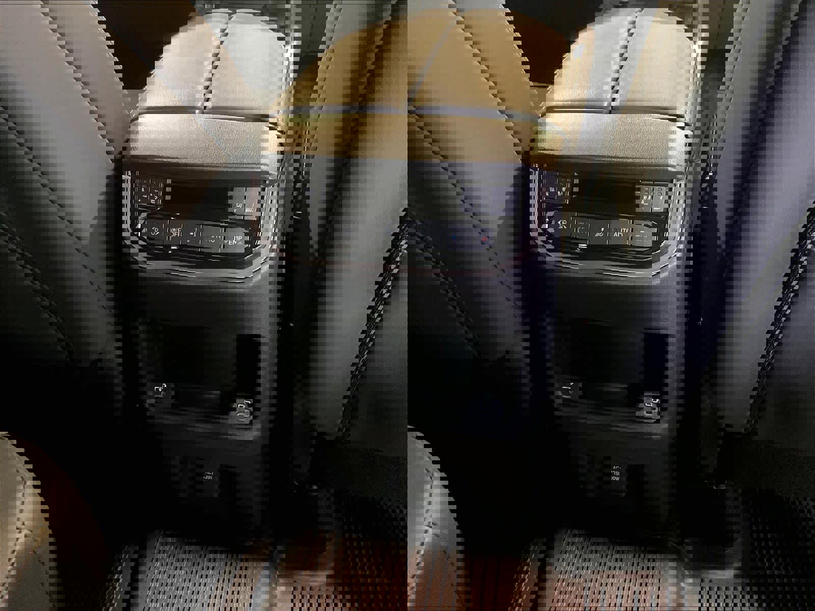 Used 2025 Lexus TX 500h AWD image 34