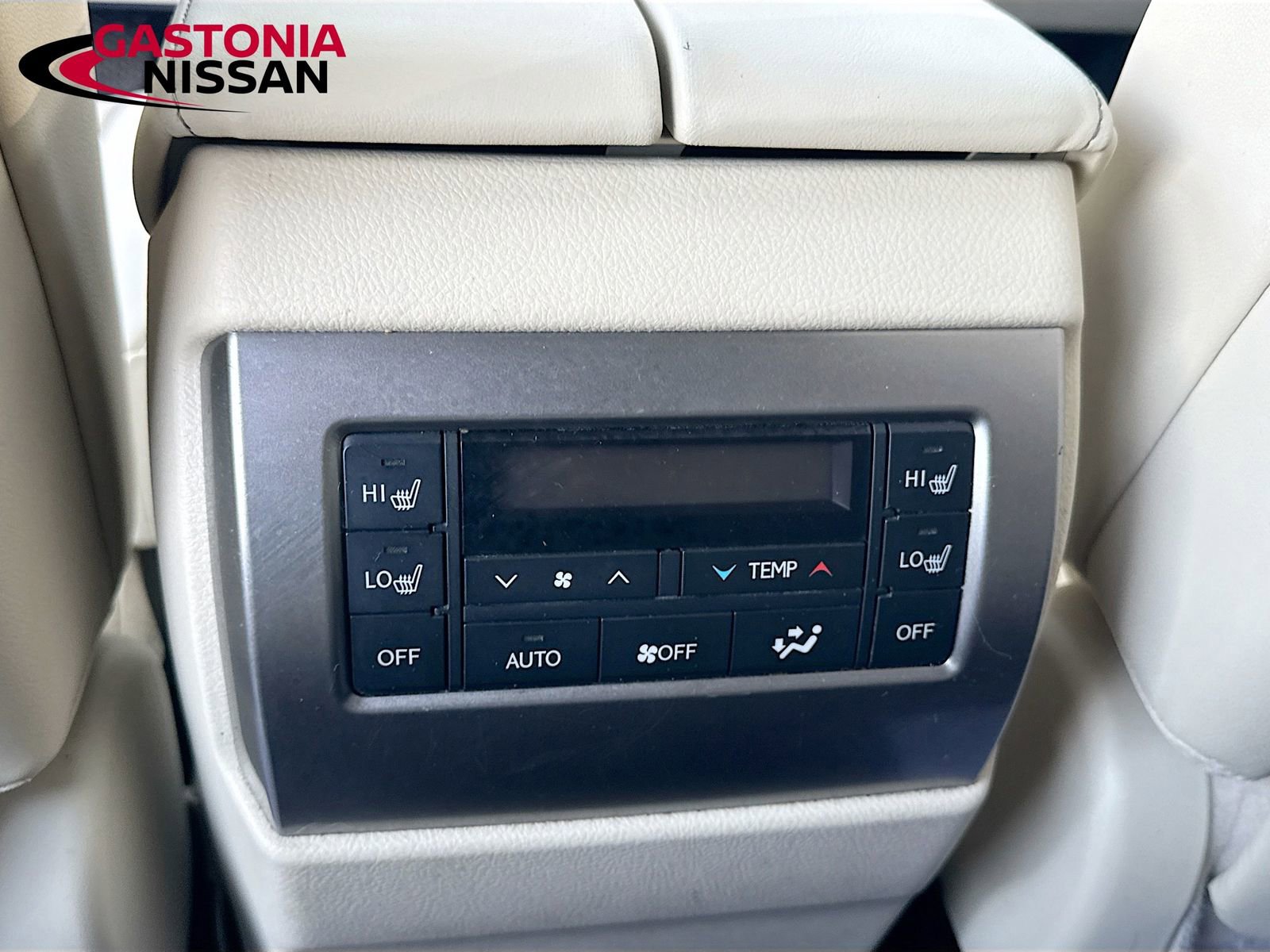 Used 2023 Lexus GX 460 Premium w/ Premium Package image 31