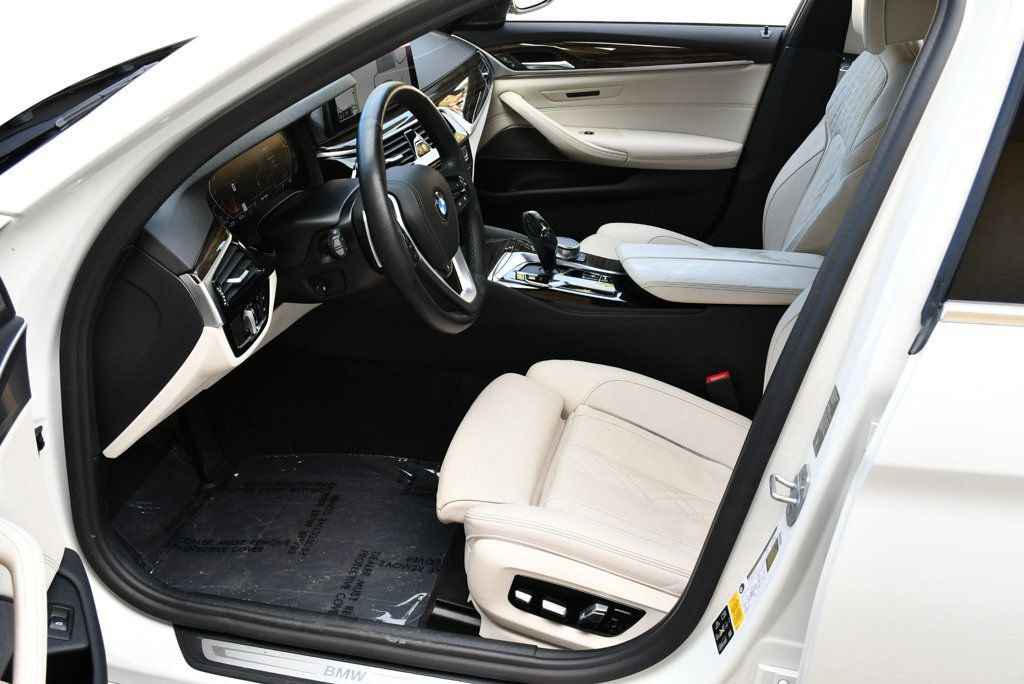 Used 2021 BMW 540i xDrive w/ Premium Package AWD/4WD image 42