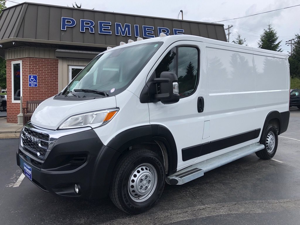 Used 2025 RAM ProMaster 2500 w/ U-Haul Equipment Group FWD image 10