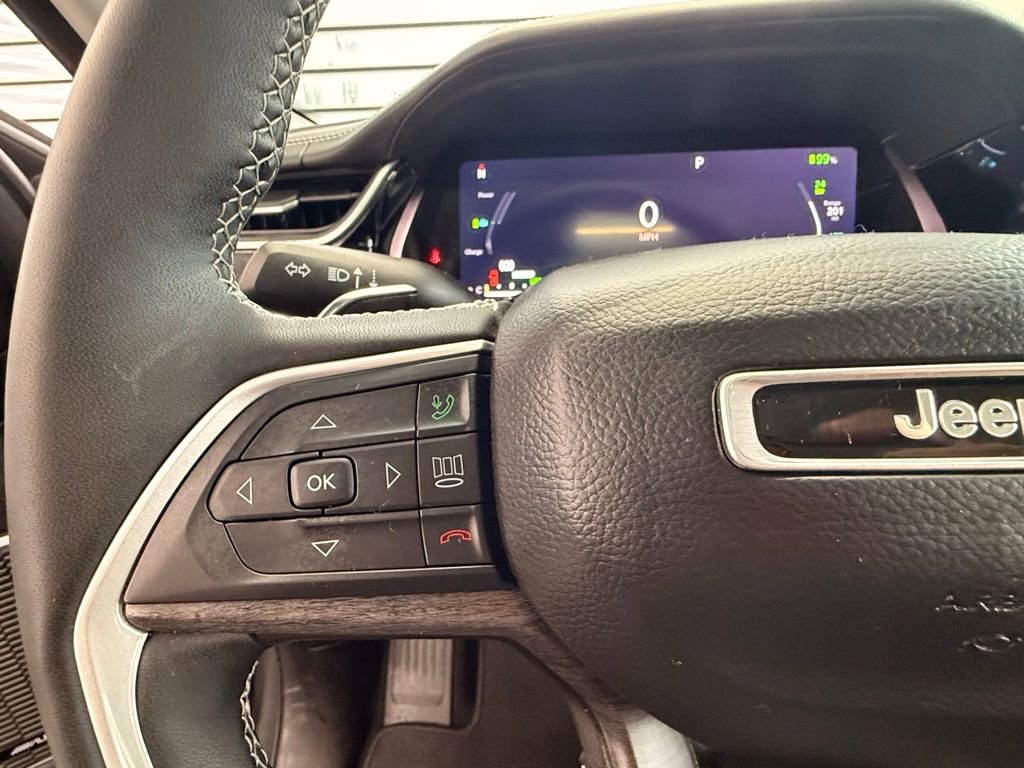 Used 2022 Jeep Grand Cherokee Limited 4xe image 29