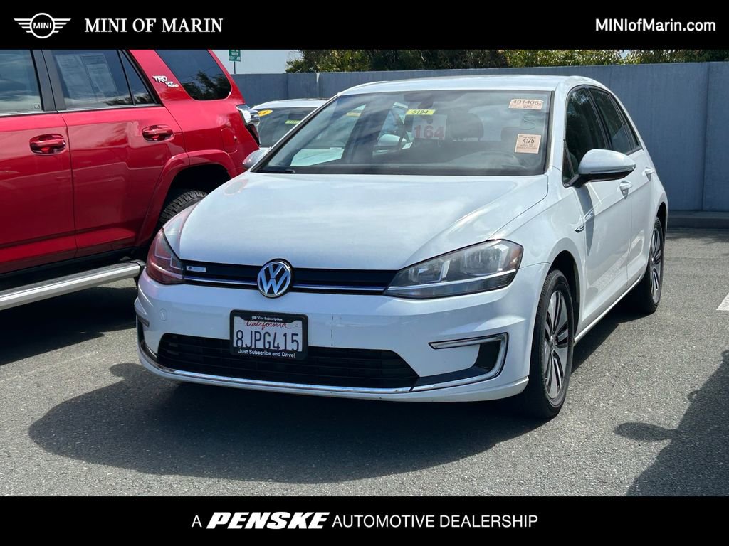 Used 2018 Volkswagen e-Golf SE FWD image 1