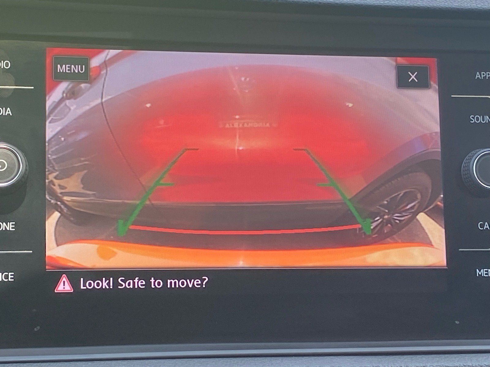 Used 2019 Volkswagen Jetta SEL FWD image 14