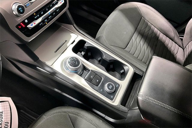 Used 2021 Ford Explorer XLT image 18