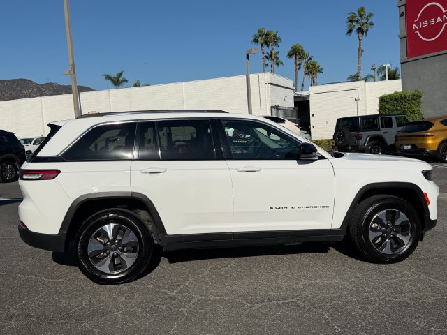 Used 2024 Jeep Grand Cherokee Limited 4xe AWD/4WD image 4