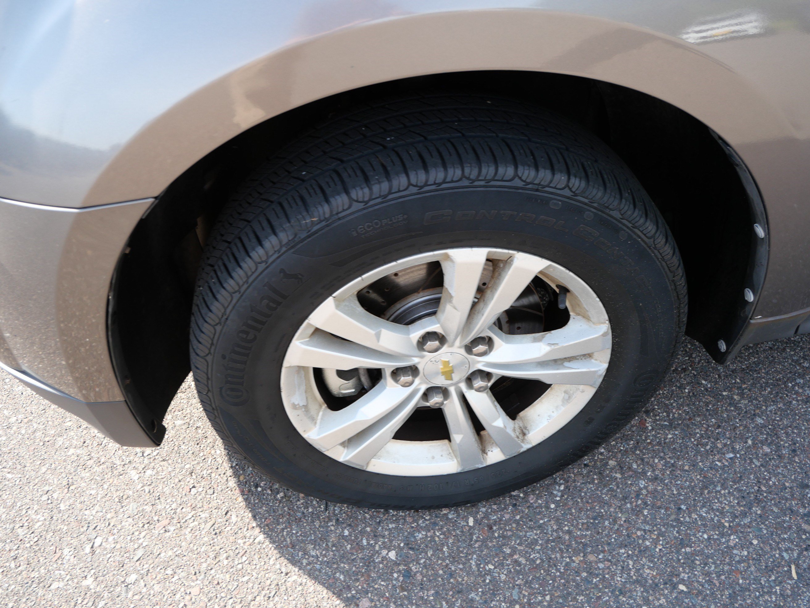 Used 2011 Chevrolet Equinox LT AWD/4WD image 16
