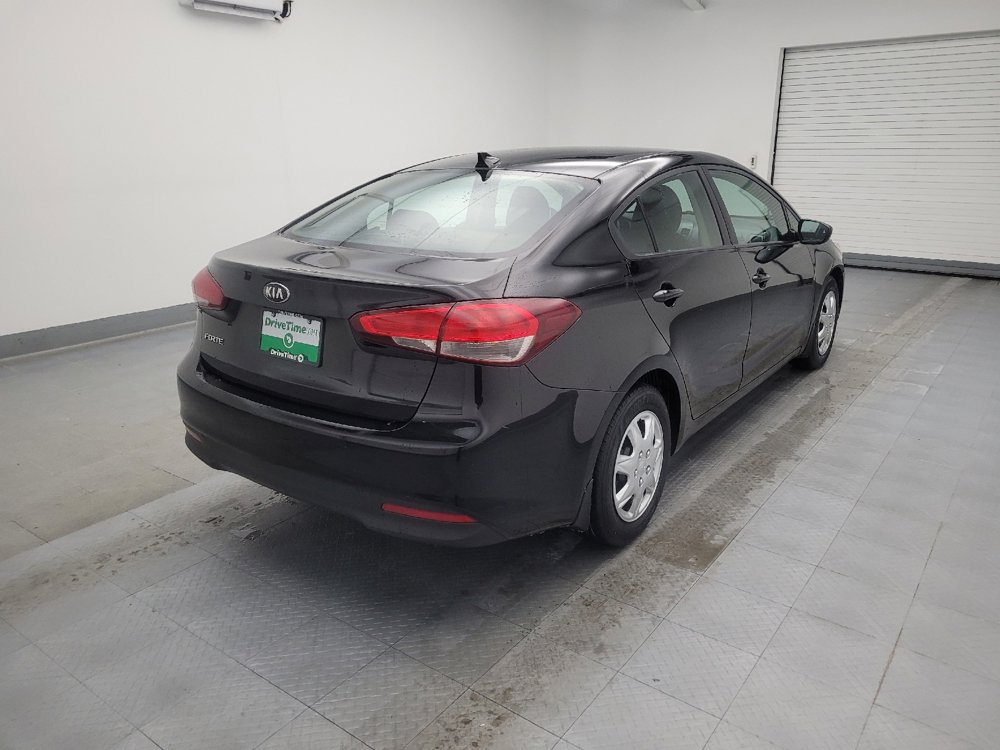 Used 2017 Kia Forte LX image 9