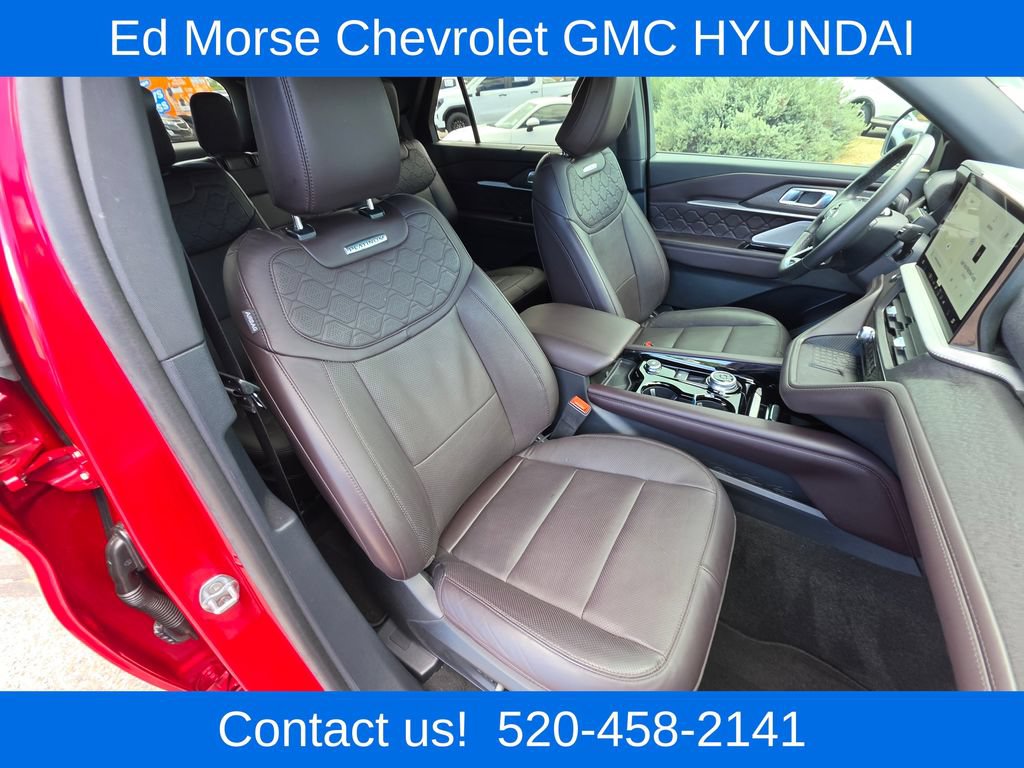 Used 2025 Ford Explorer Platinum w/ Ultimate Package AWD/4WD image 12