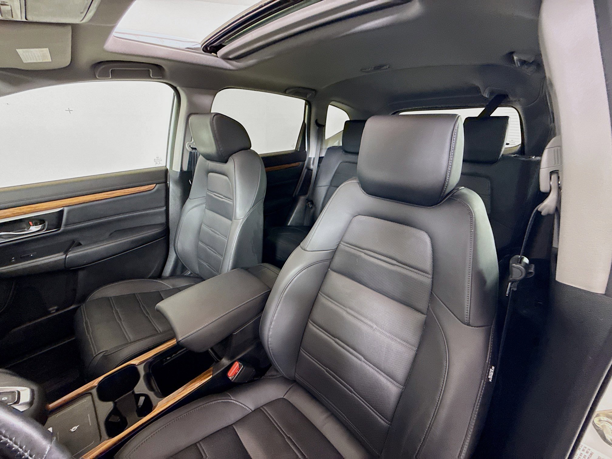 Used 2020 Honda CR-V Touring image 11