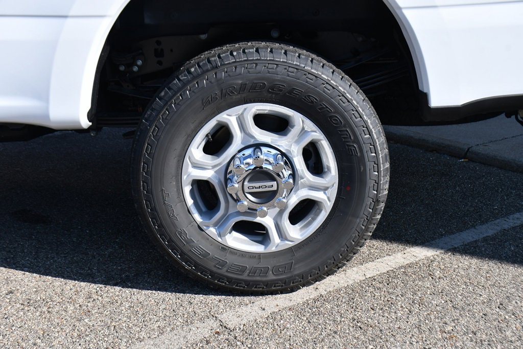 New 2026 Ford F350 XLT image 19
