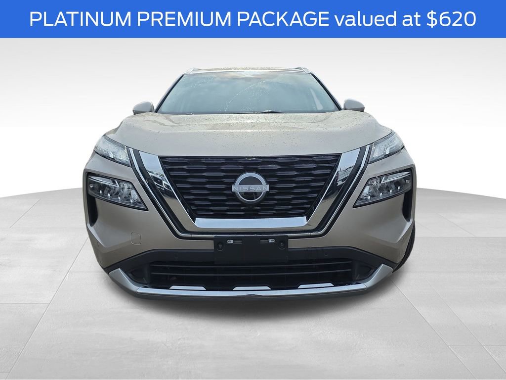 Used 2023 Nissan Rogue Platinum w/ Platinum Premium Package image 3