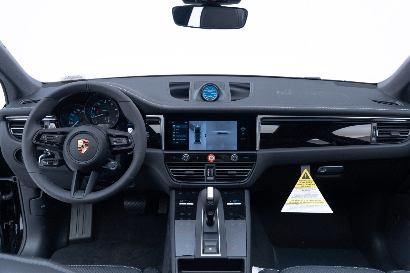 New 2025 Porsche Macan Turbo image 18