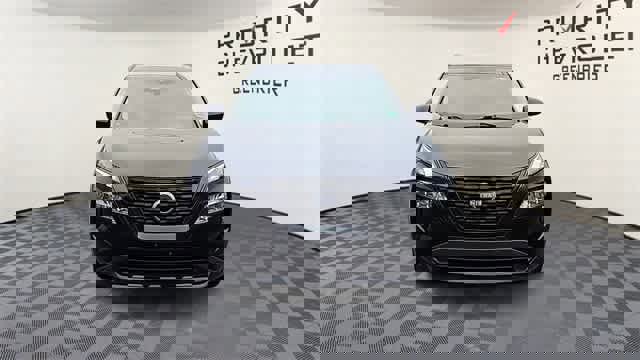 Used 2023 Nissan Rogue SV w/ SV Premium B Package image 3