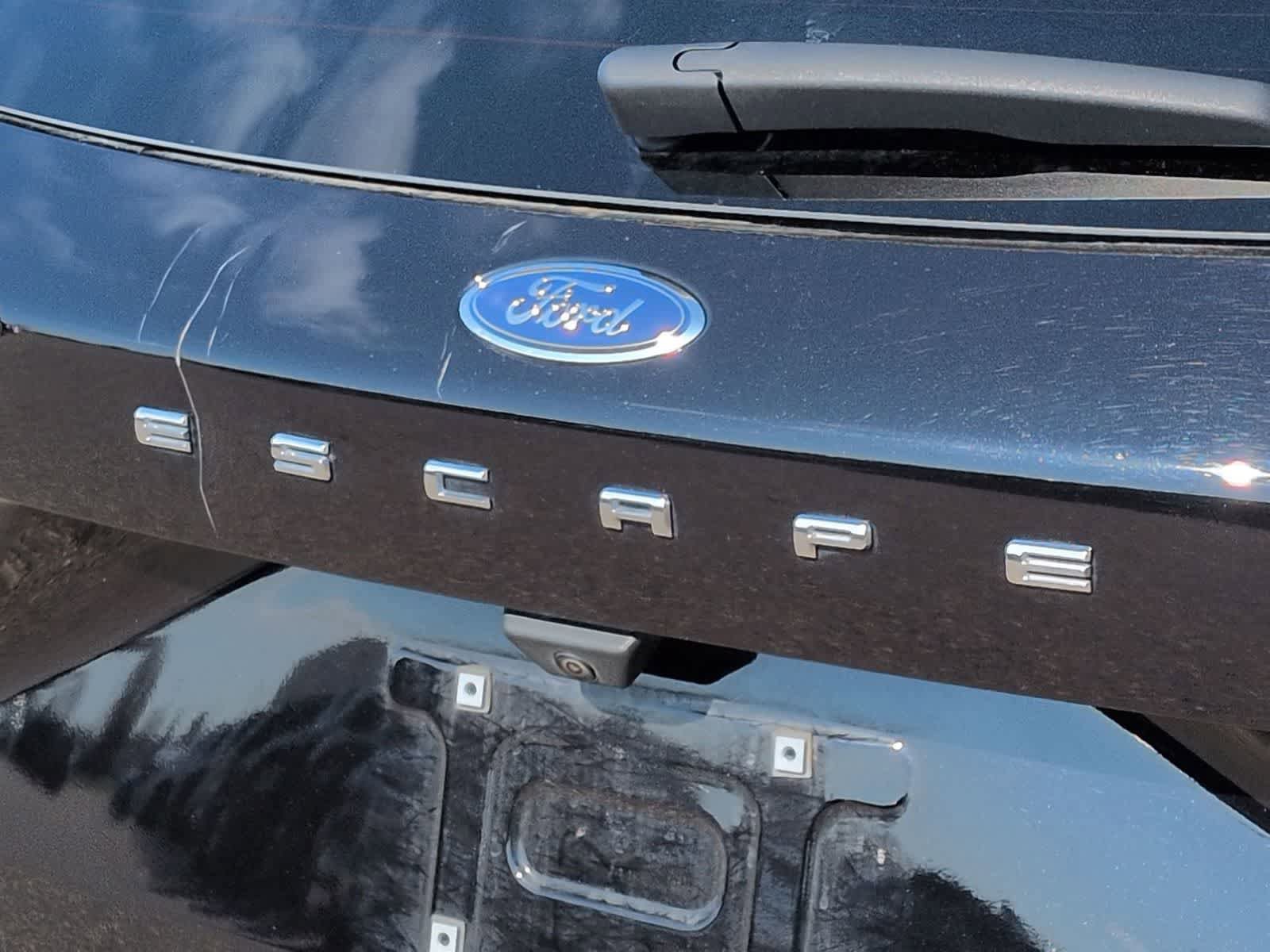 Used 2020 Ford Escape SEL image 13