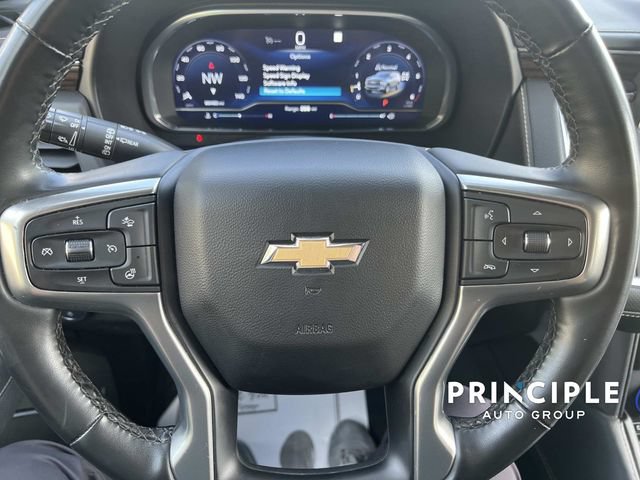 Used 2023 Chevrolet Suburban Premier AWD/4WD image 18