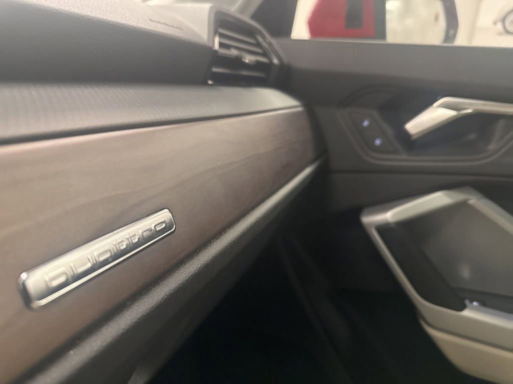 Used 2023 Audi Q3 2.0T Premium w/ Convenience Package image 29