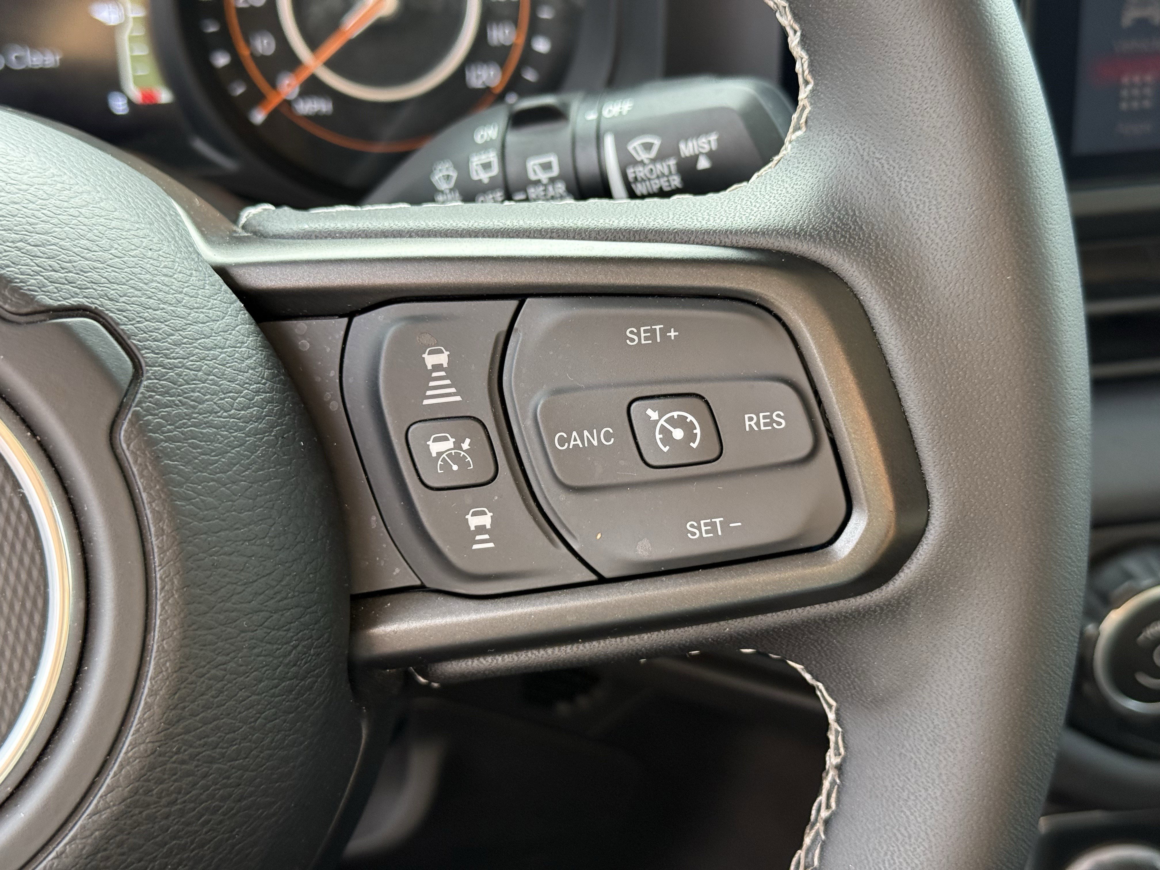 Used 2025 Jeep Wrangler Unlimited Rubicon image 17