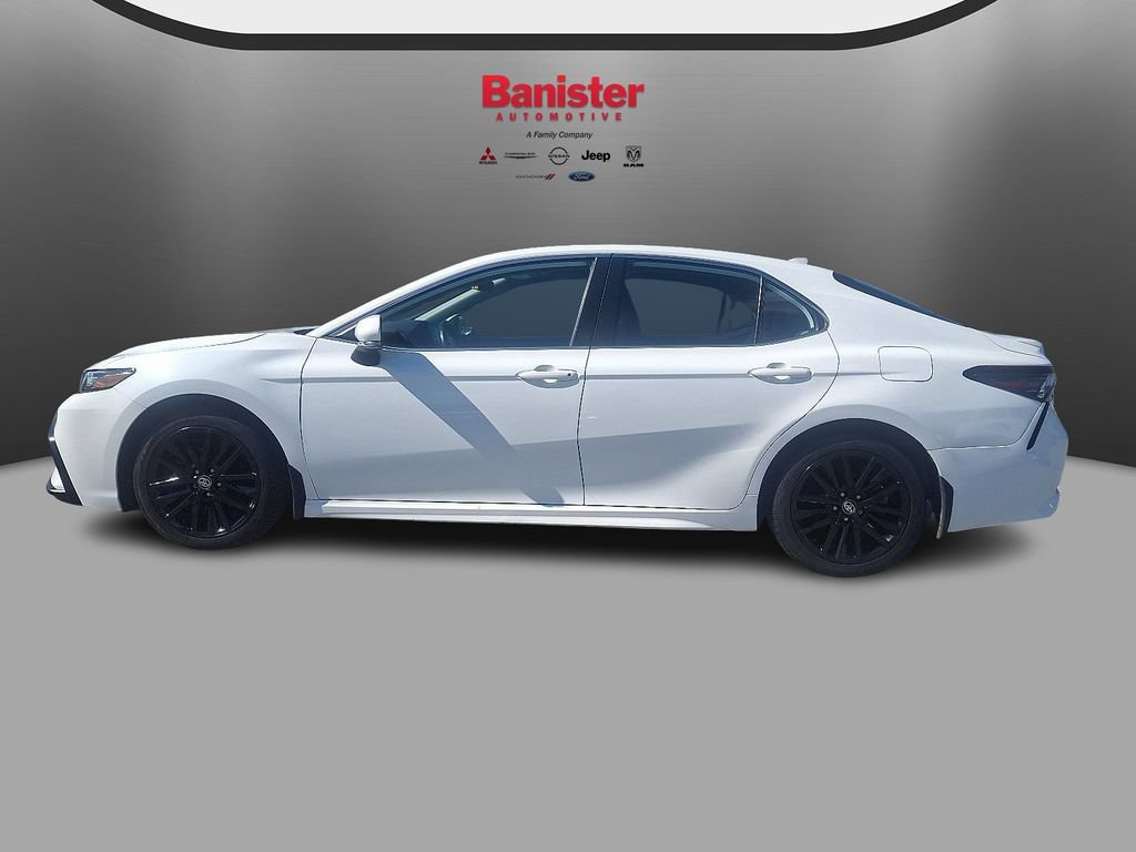 Used 2024 Toyota Camry SE FWD image 7
