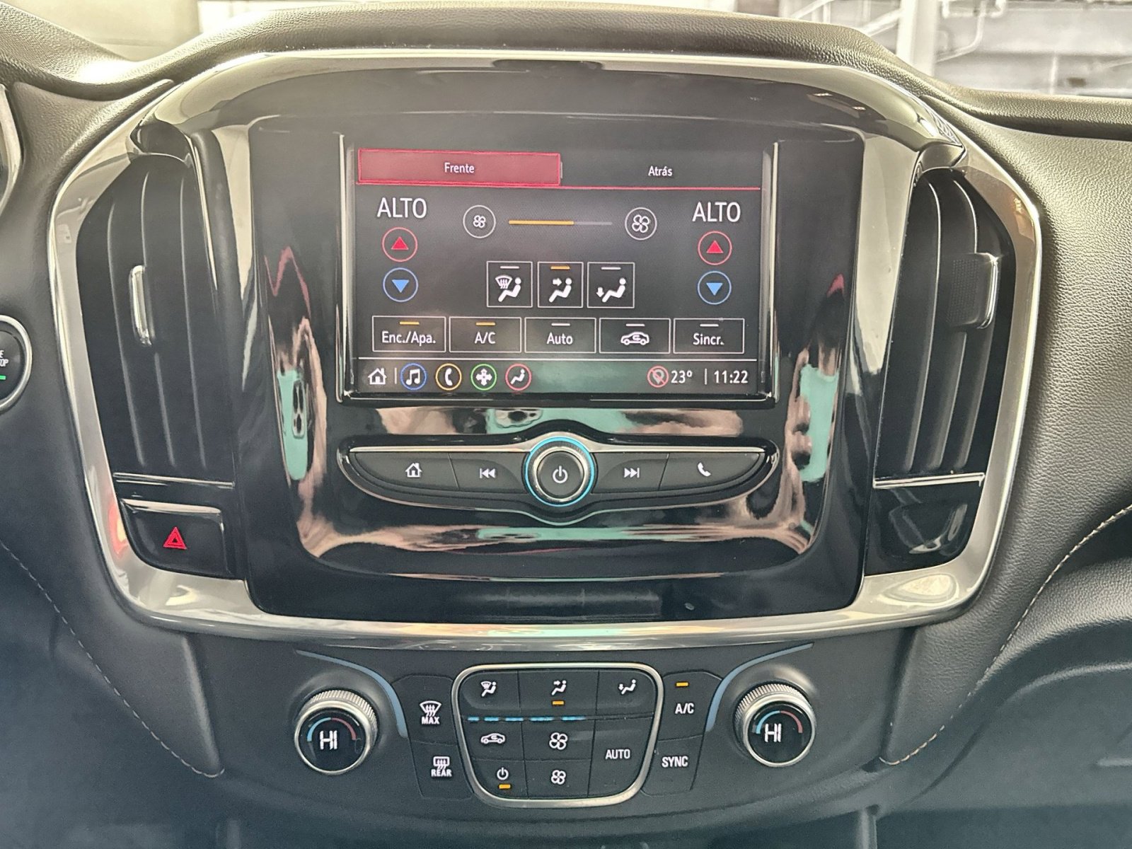 Used 2020 Chevrolet Traverse LS w/ LPO, Black Accent Package image 20