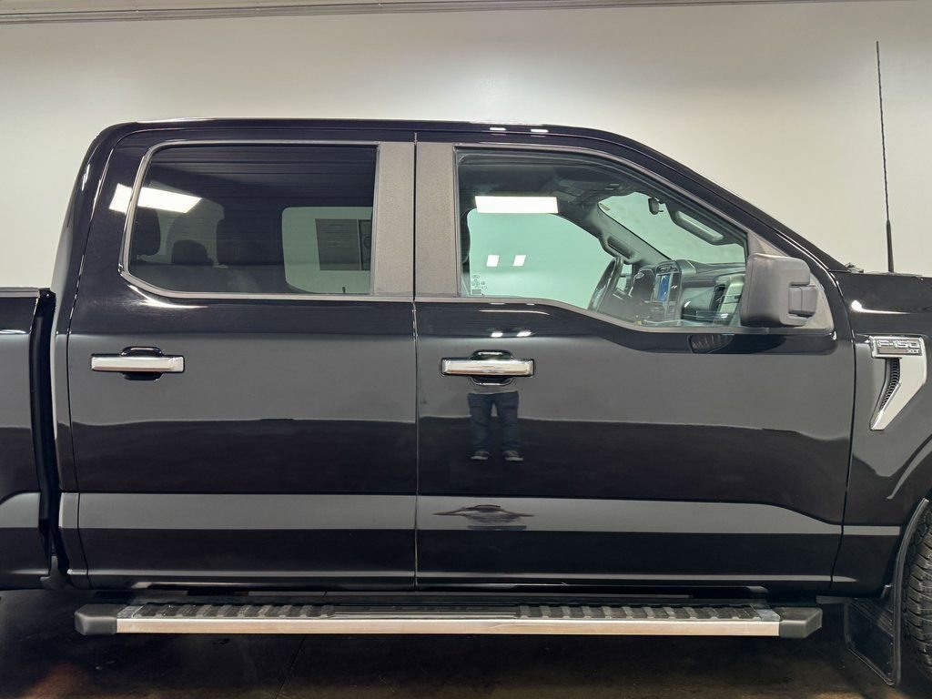 Used 2023 Ford F150 XLT w/ XTR Package image 33