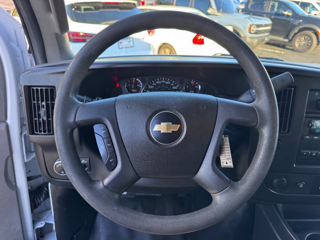 Used 2017 Chevrolet Express 2500 RWD image 6