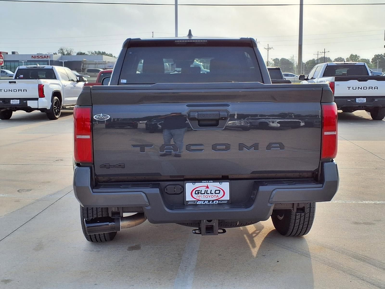 Certified 2025 Toyota Tacoma SR5 AWD/4WD image 7