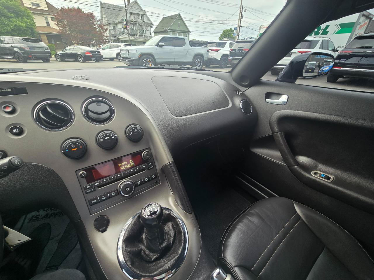 Used 2006 Pontiac Solstice Convertible w/ Premium Package RWD image 9