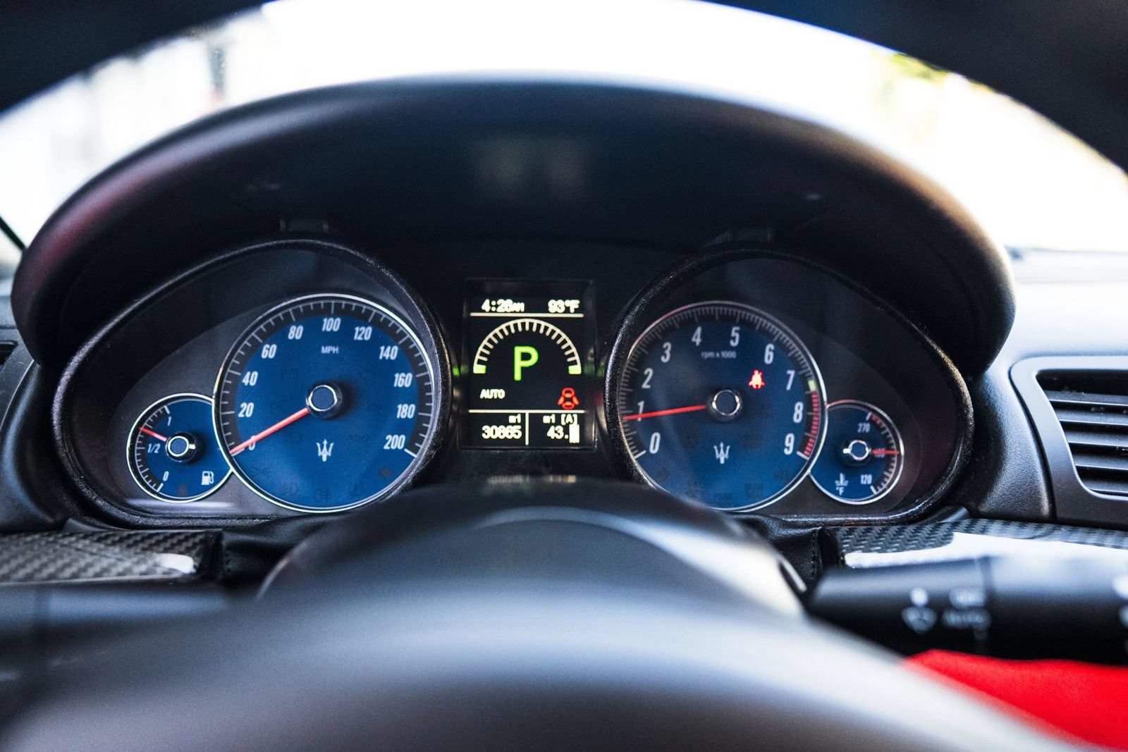 Used 2015 Maserati GranTurismo MC RWD image 27