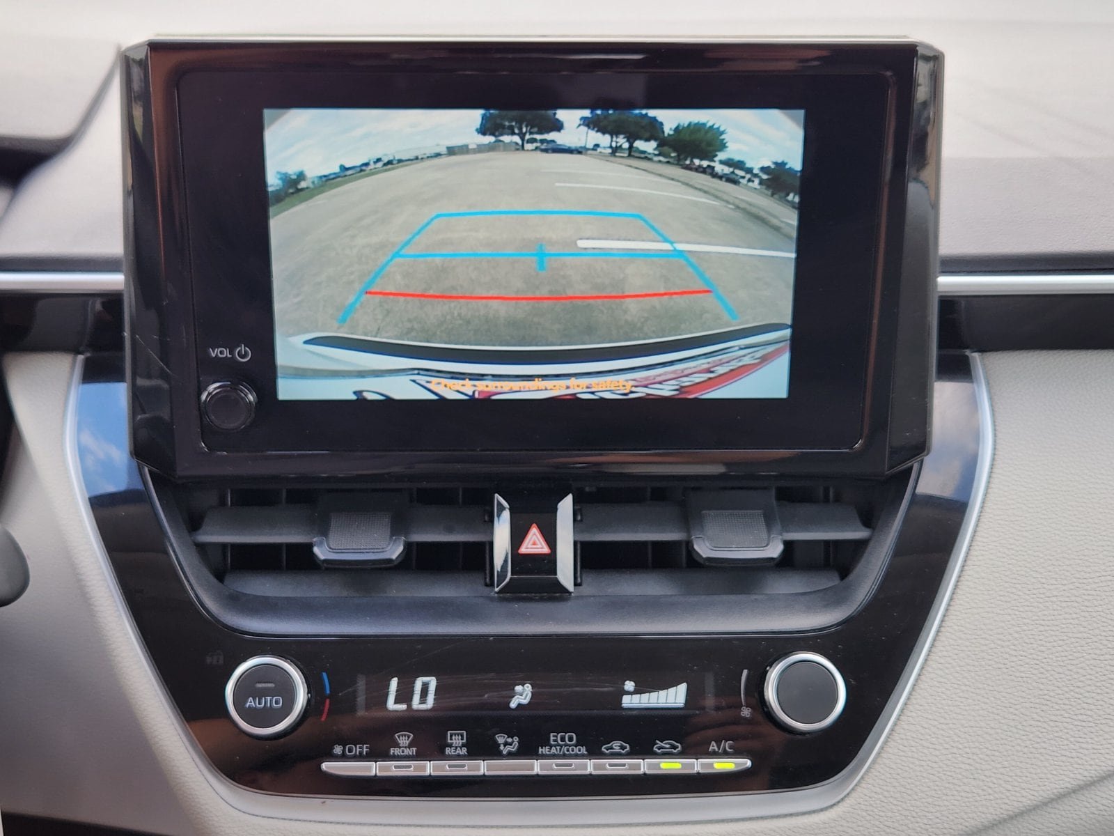 Used 2024 Toyota Corolla LE FWD image 26