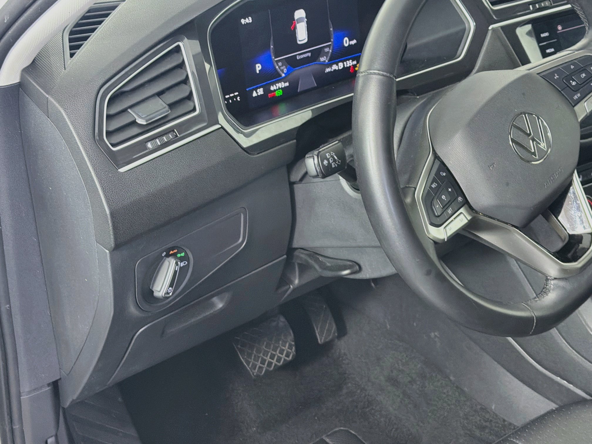Used 2024 Volkswagen Tiguan Wolfsburg Edition FWD image 16