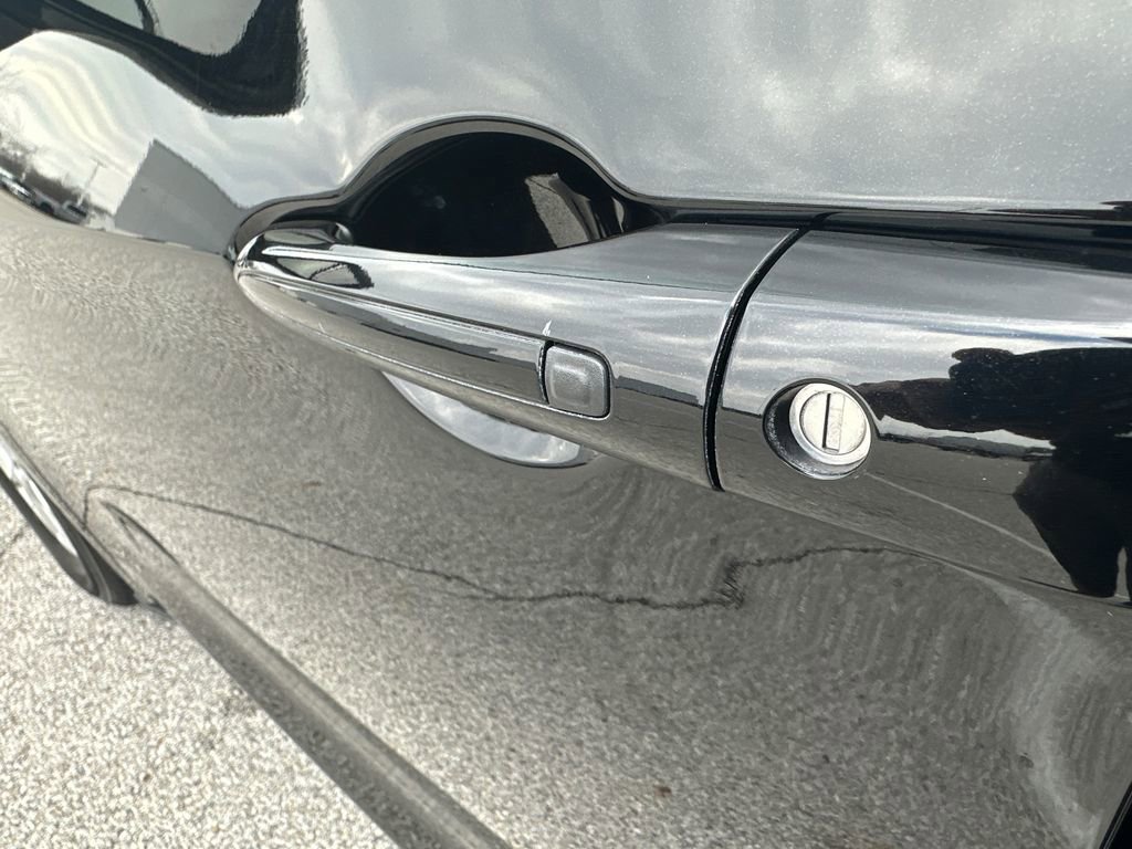 Used 2024 Chrysler Pacifica Touring-L image 40